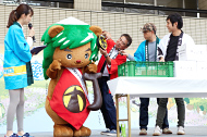 観光・物産品ＰＲタイム＆抽選会（13市町村が参加）1
