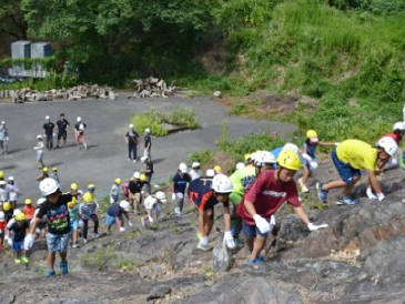 平成30年小学生自然体験授業　自然とふれあおう