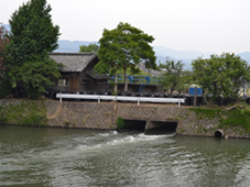 つづら棚田石積み体験
